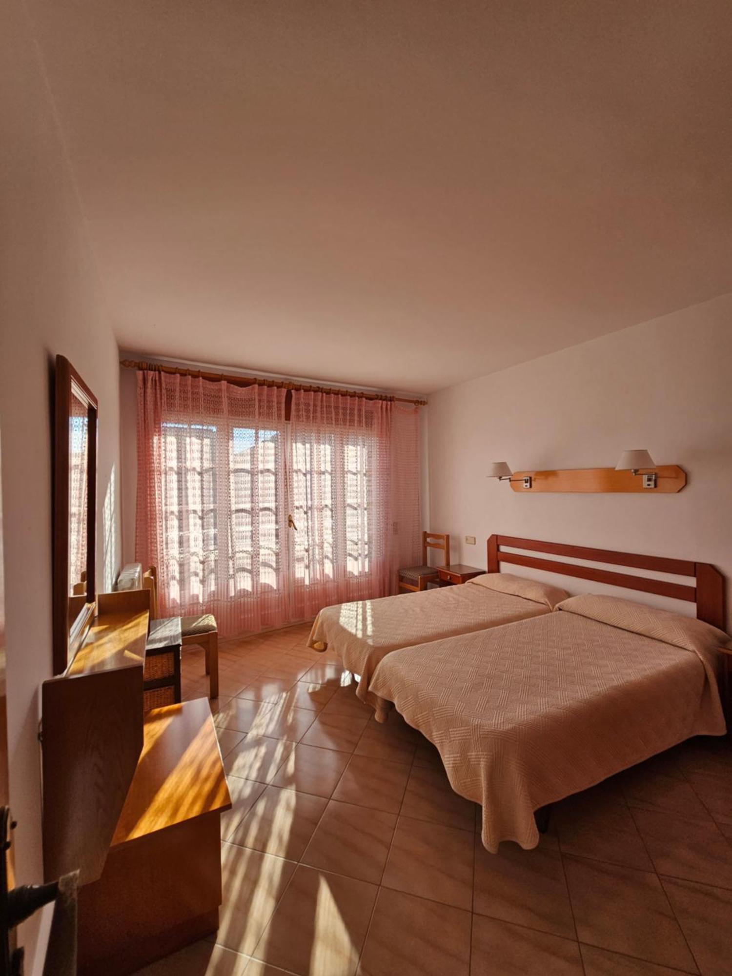 Hotel Blue Spot Malgrat de Mar Dış mekan fotoğraf